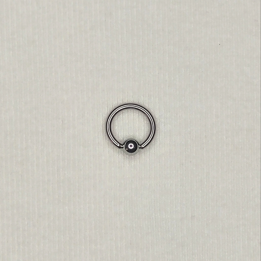10 Gauge 916 Implant Grade Captive Bead Ring